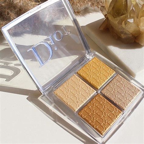 dior highlighter palette price.